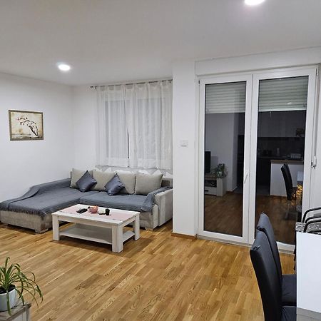 סובוטיקה Apartman N&N מראה חיצוני תמונה