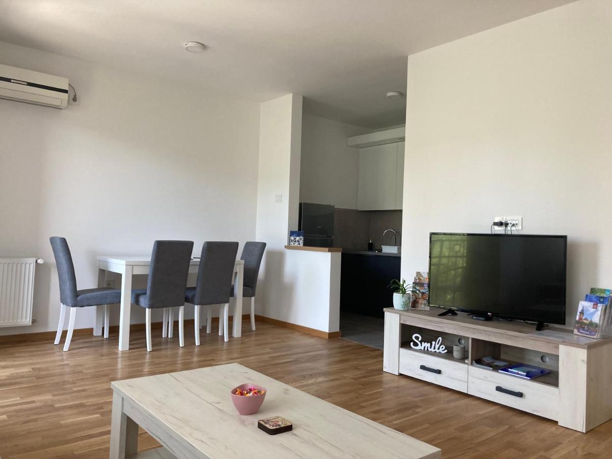 סובוטיקה Apartman N&N מראה חיצוני תמונה