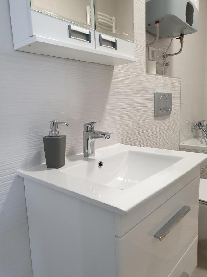 סובוטיקה Apartman N&N מראה חיצוני תמונה