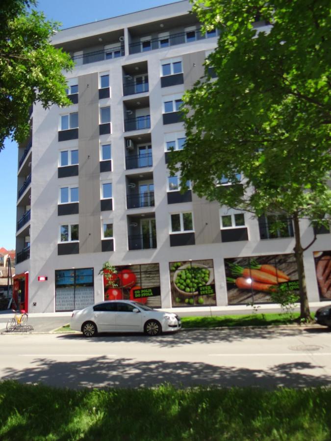 סובוטיקה Apartman N&N מראה חיצוני תמונה