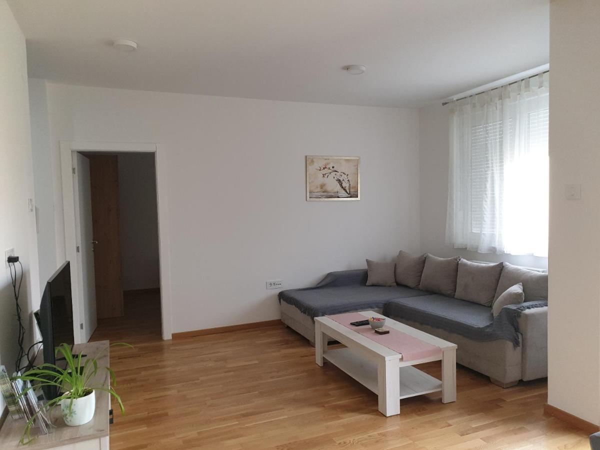 סובוטיקה Apartman N&N מראה חיצוני תמונה